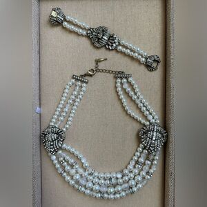 NWOT Chloe + Isabel Pearl Statement Necklace & Bracelet Set